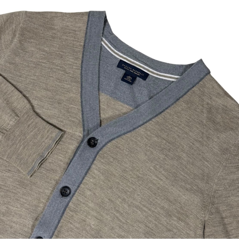 Banana Republic Men's Extra Fine Merino Wool Button Cardigan Tan Grey Size Large